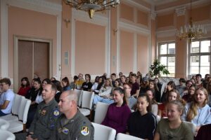 2021-09_Beseda_piloti_NATO_01